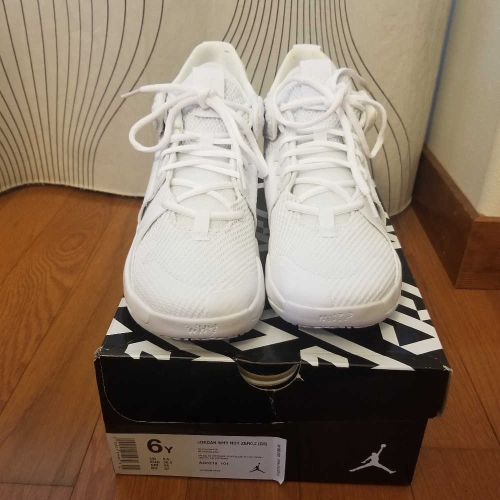 NEW in Box Nike Jordan Why Not Zer0.2 (GS) Shoes Big Kids 6Y White Basketball
